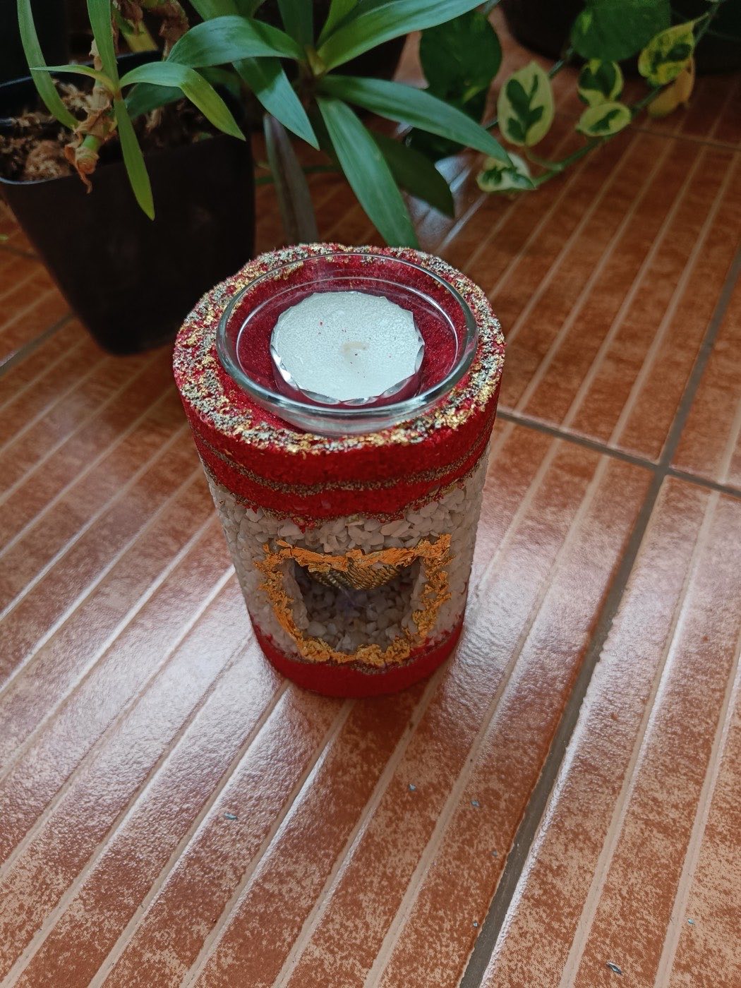 Textured stone candle design from the Concrete & Stone Candle Masterclass